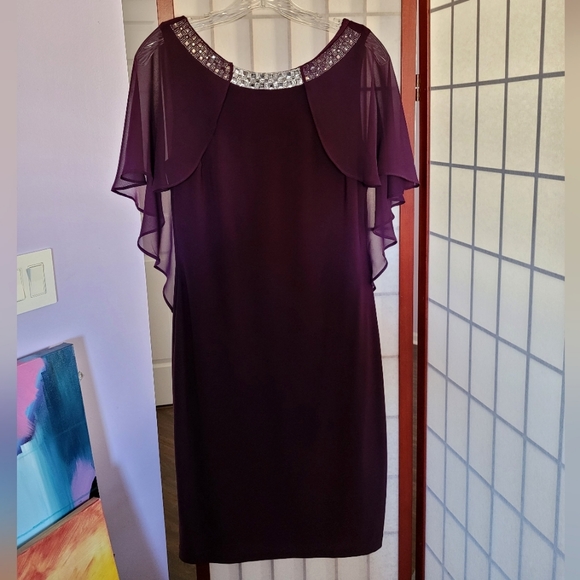 Deep Purple/Prune Formal Dress Size 6 - Picture 3 of 10